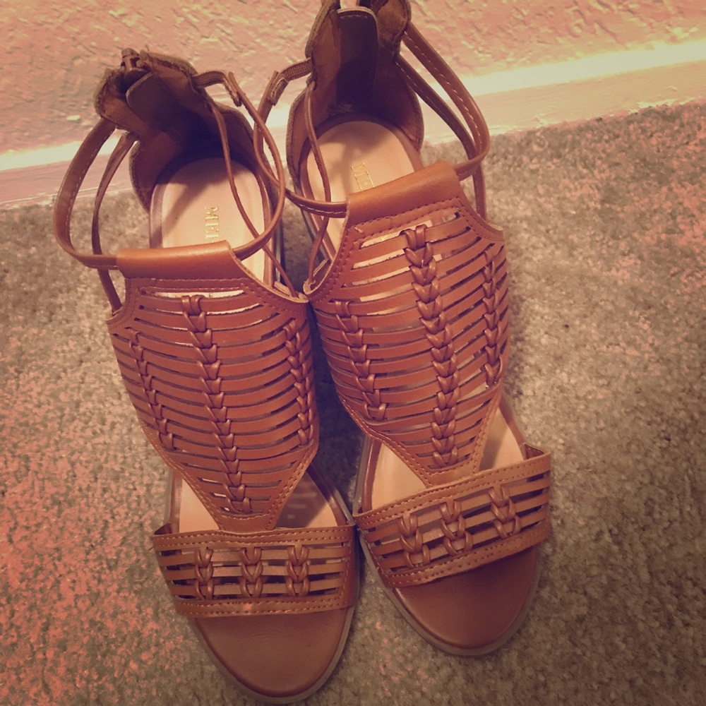 Sandal heels